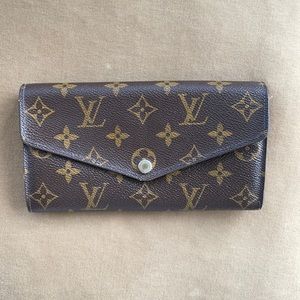 Louis Vuitton Sarah Wallet